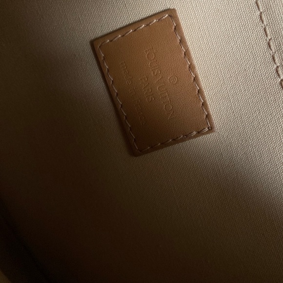 Louis Vuitton shoulder bag - Picture 6 of 7
